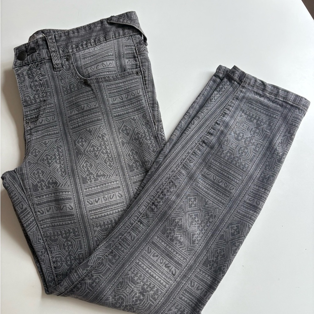 Free People Womens  Jeans in Gray Tribal Pattern W28 L29